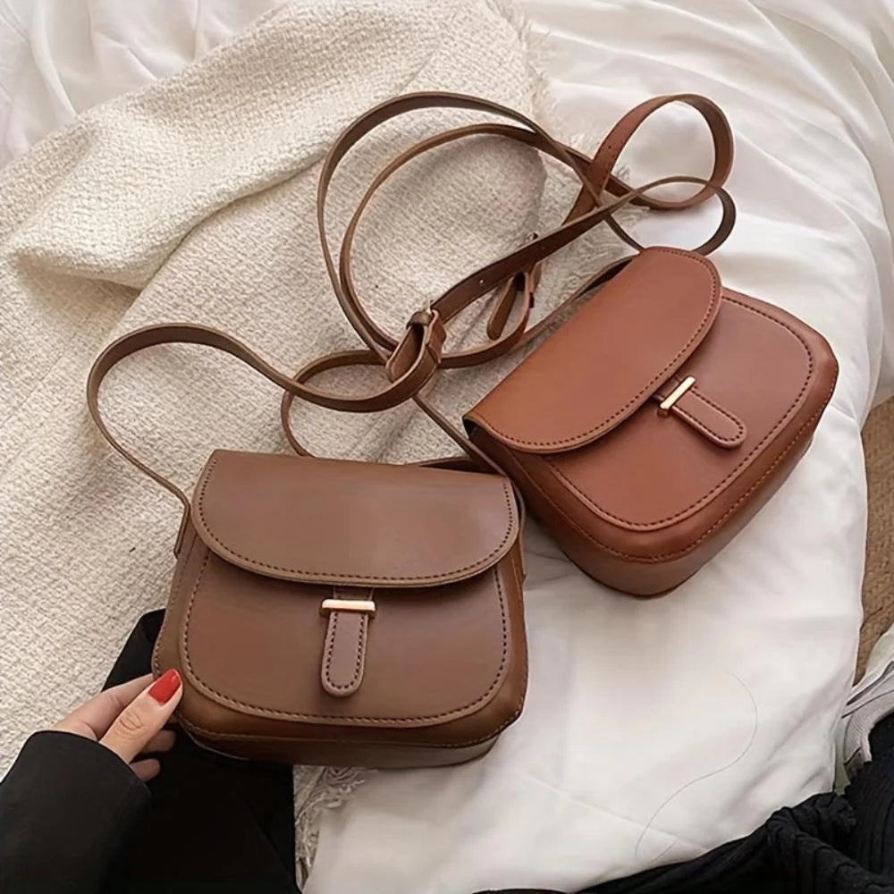 Amelia™ | Retro Chic Saddle Crossbody Bag